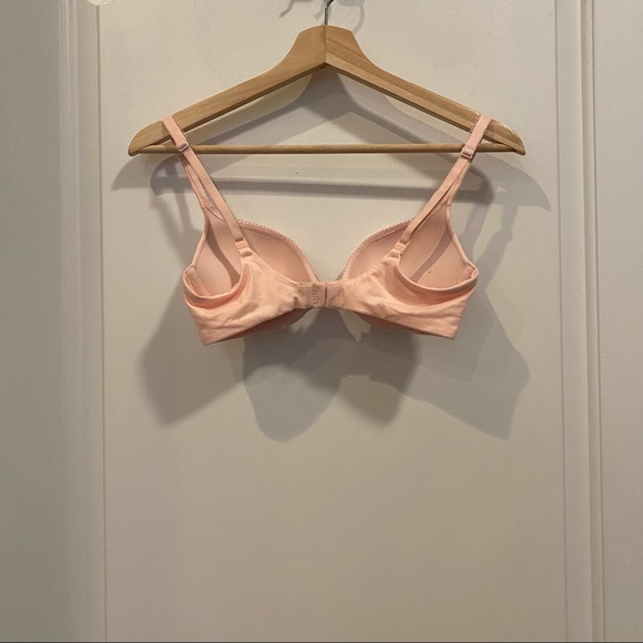 Victoria’s Secret Push-up Bra - Picture 3 of 3